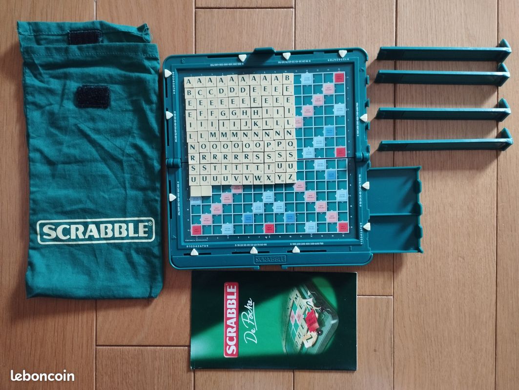 Jeu scrabble de poche magnétique - boitier rigide - COMME NEUF (image 1)