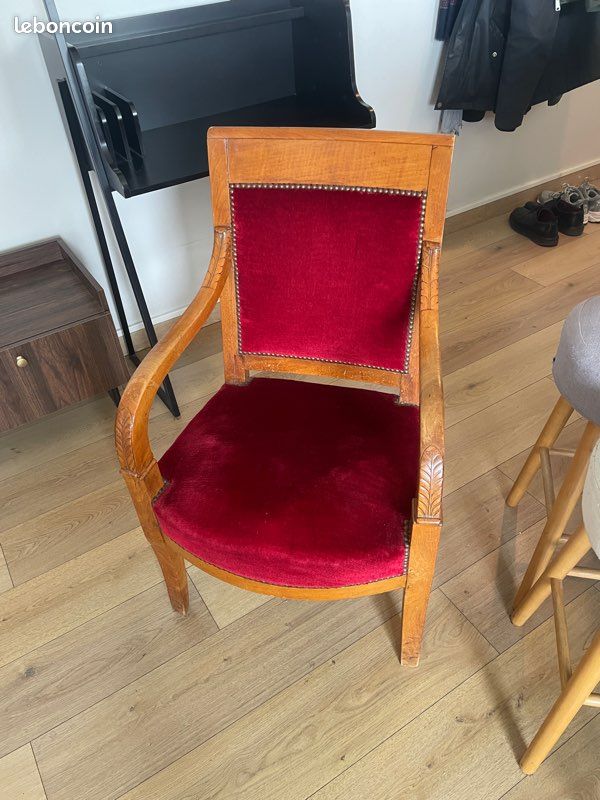 Fauteuil style empire (image 1)