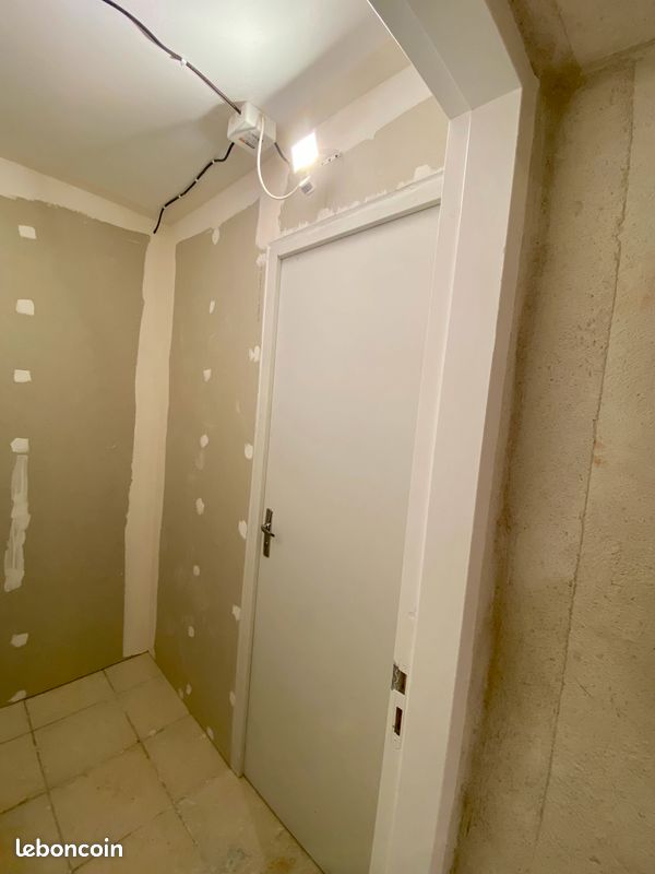 Local commercial 1 pièce 7 m² · à Nîmes · 7 m² · 12 000 €