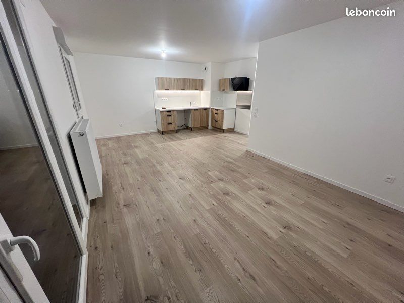 Appartement 3 pièces 62 m² · à Amiens · 62 m² · 890 €