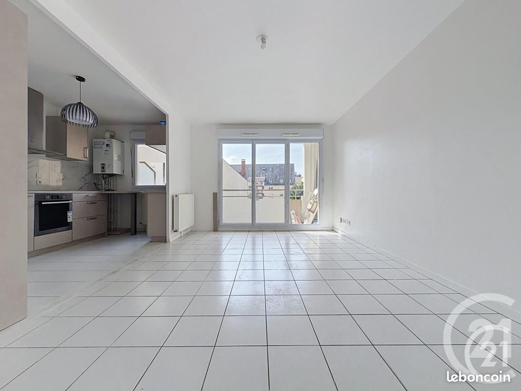 Appartement 4 pièces 76 m² · à Rouen · 76 m² · 922 €