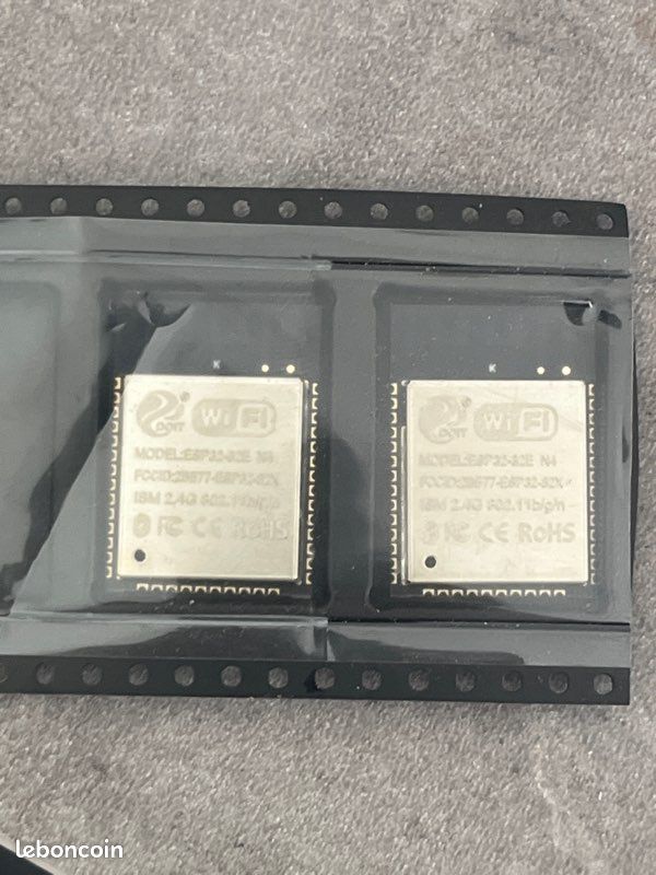 Puce ESP32-32E N4 authentique (image 3)