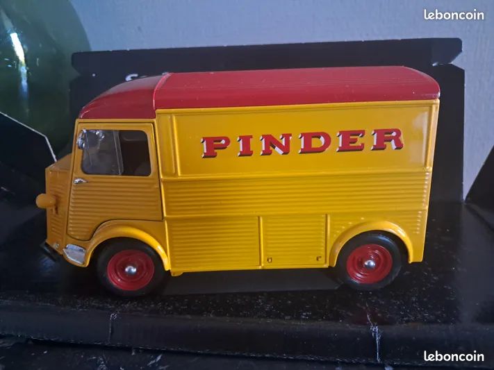 Altaya 1:43 Citroën Type H Diorama Boucher | Kaufen auf