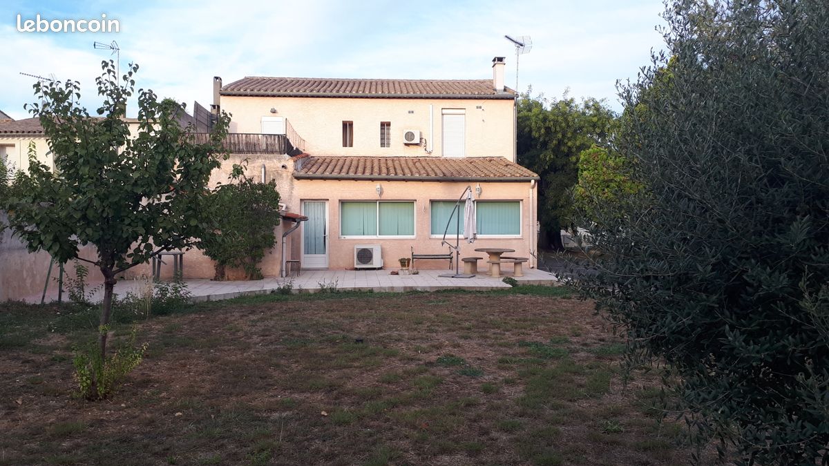 Maison 13 pièces 226 m² · à Lunel-Viel · 226 m² · 380 000 €