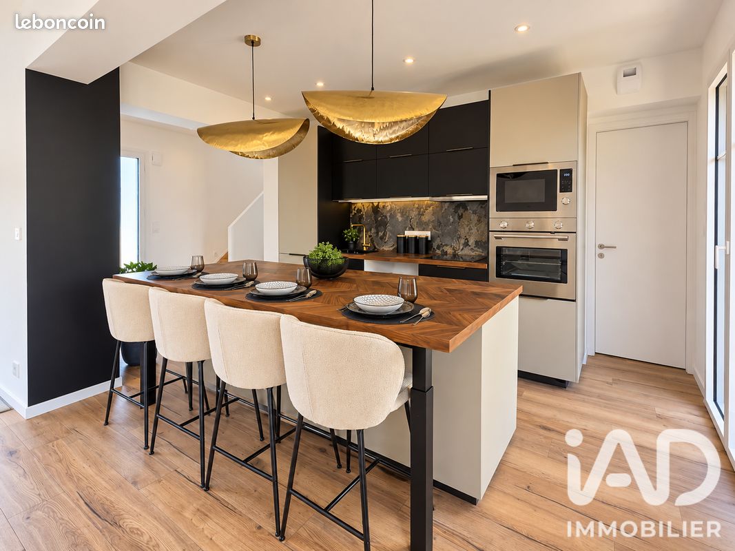 Maison 6 pièces 135 m² · à Saint-Julien-de-Concelles · 135 m² · 429 000 €