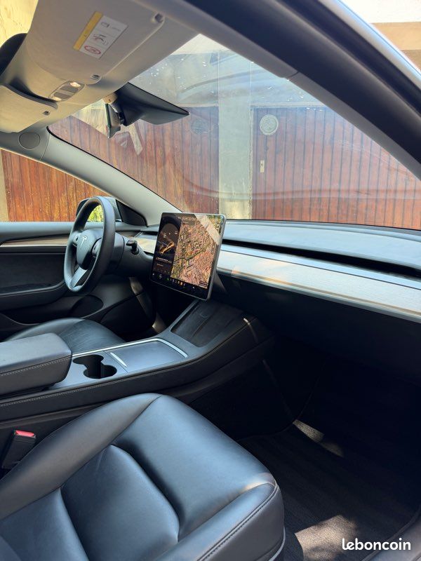 🏎️ Tesla Model 3 Grande autonomie Long range AWD Phase 2 – Autopilote – TVA✅– 2021 – Très bon état (image 4)