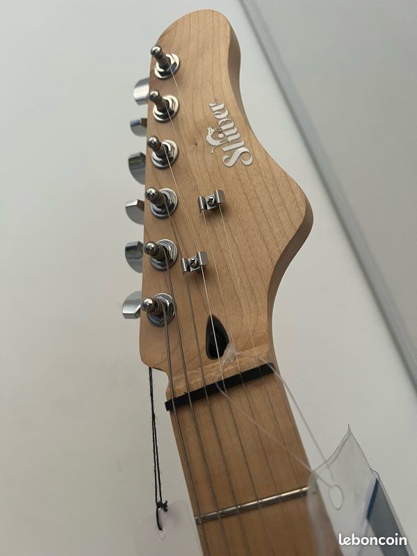 Guitare électrique + housse + cable jack + basse GT3 + accordeur (image 4)