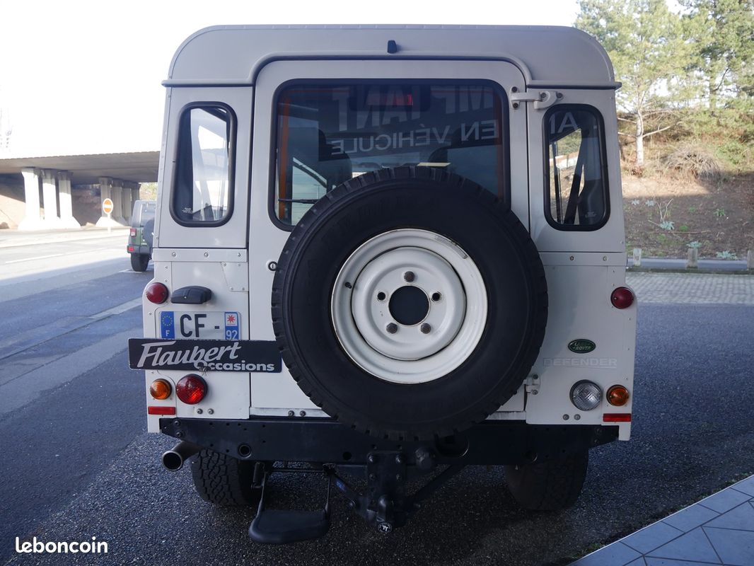 Land-rover DEFENDER 110 2.4 TD4 122 STATION WAGON 7PL S TD4 BVM (image 6)