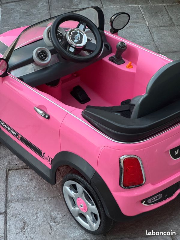 Voiture électrique Mini Cooper Rose (image 13)