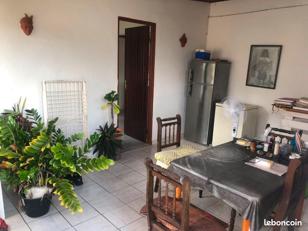 Appartement 2 pièces 50 m² · à Saint-Esprit · 50 m² · 650 €