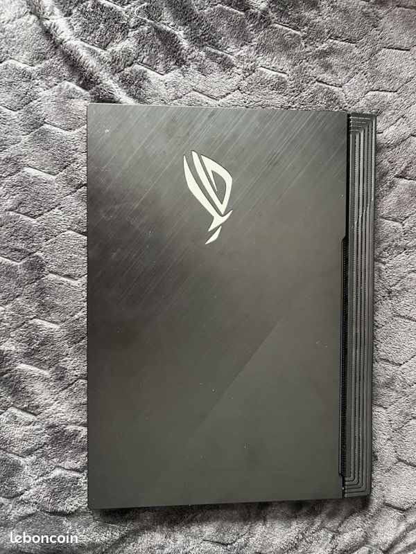 Asus Rog Strix3 G731 GV-H7168 (image 2)