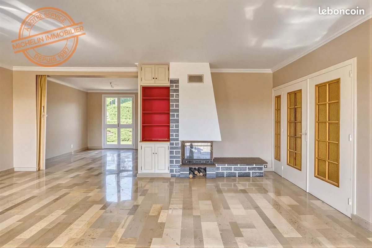 Maison 4 pièces 165 m² · à Champagne-au-Mont-d'Or · 165 m² · 475 000 €