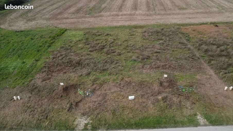 Terrain 578 m² · à Machault · 120 000 €