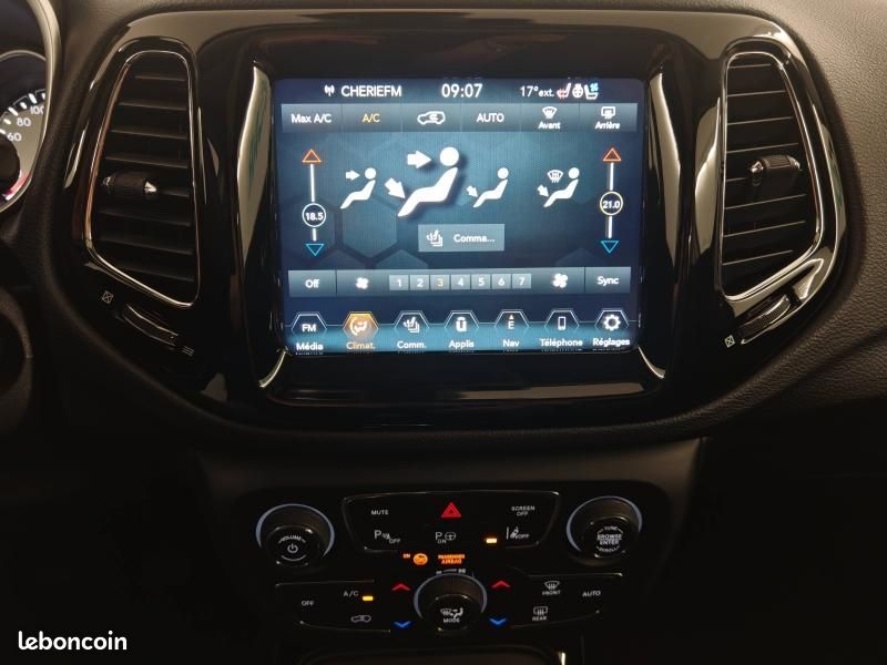 Jeep Compass 1.4 MultiAir II 140ch S Limited 4x2 (image 16)