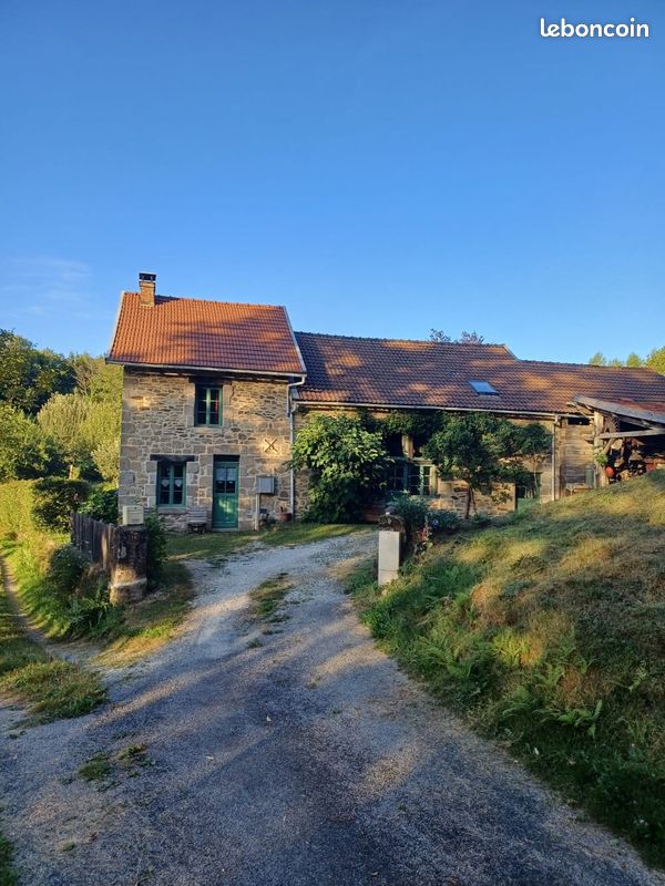 Maison 8 pièces 195 m² · à Les Billanges · 195 m² · 239 500 €