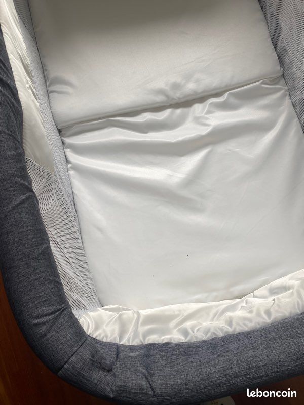 Lit Bebe avec Matelas et Roues (image 9)