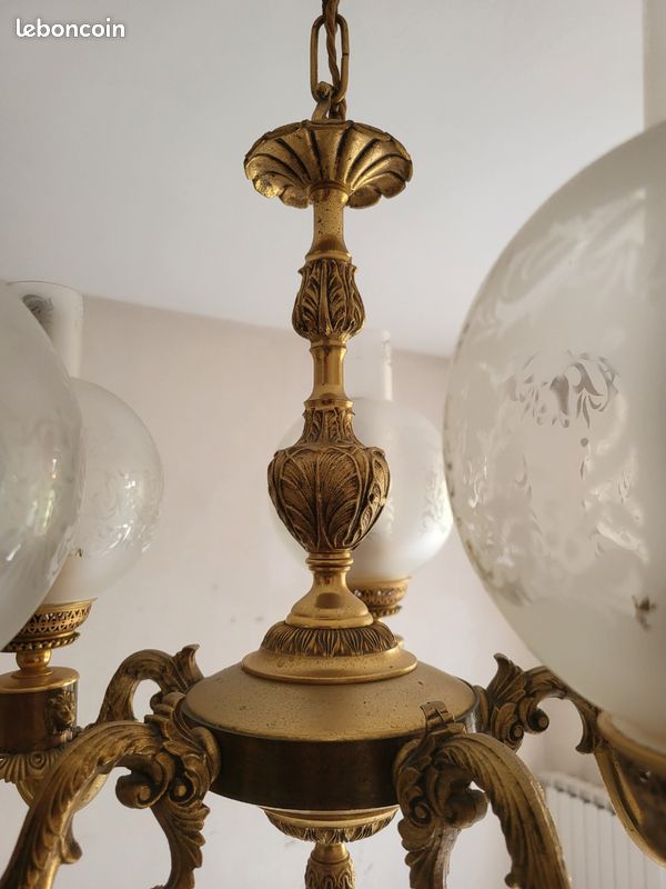 Superbe lustre Art Déco français à 2 niveaux en forme de plumes de palmier, en bronze doré et