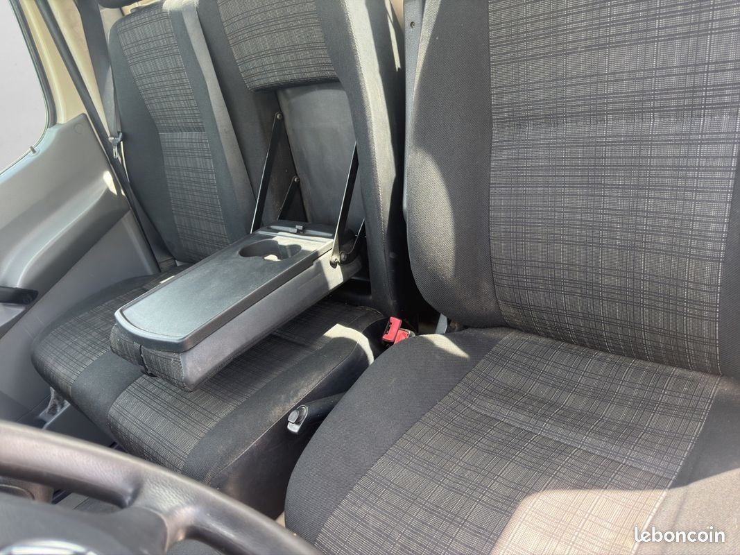 VOLKSWAGEN CRAFTER COMBI SURELEVE Crafter 35 4325 2.5 TDI 109 (image 13)