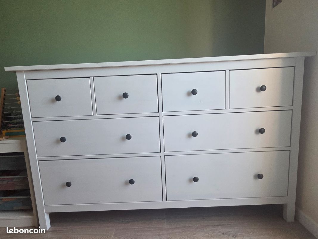 Commode HEMNES (image 1)