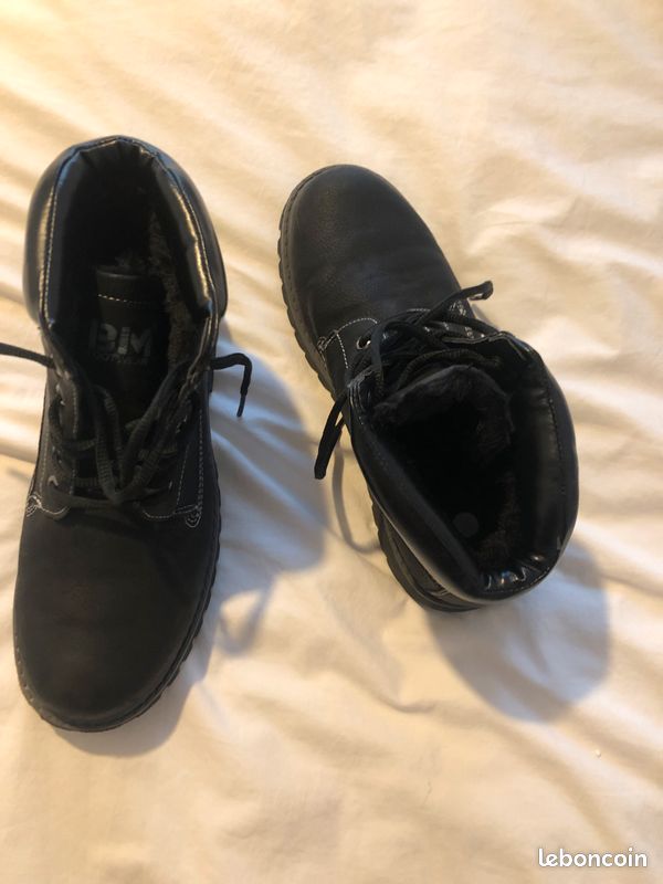 Bottines noires fourrées (image 2)