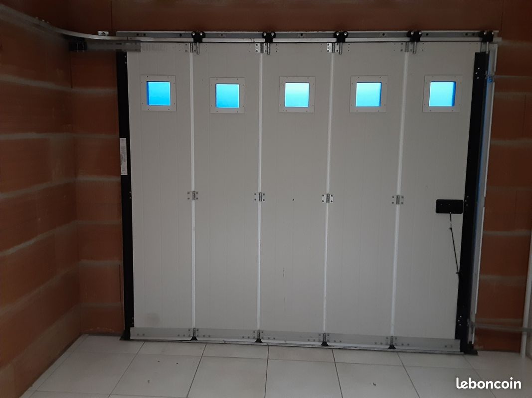Porte de garage coulissante latérale pvc isolée état neuf Bricolage — free download