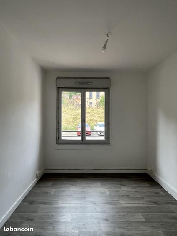 Appartement 5 pièces 78 m² · à Condrieu · 78 m² · 760 €/mois