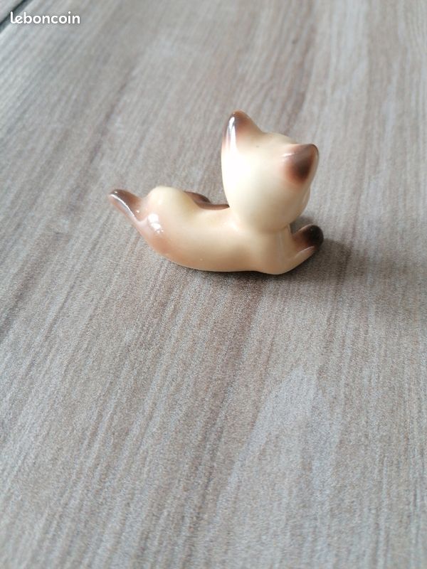 Chat en porcelaine (image 2)