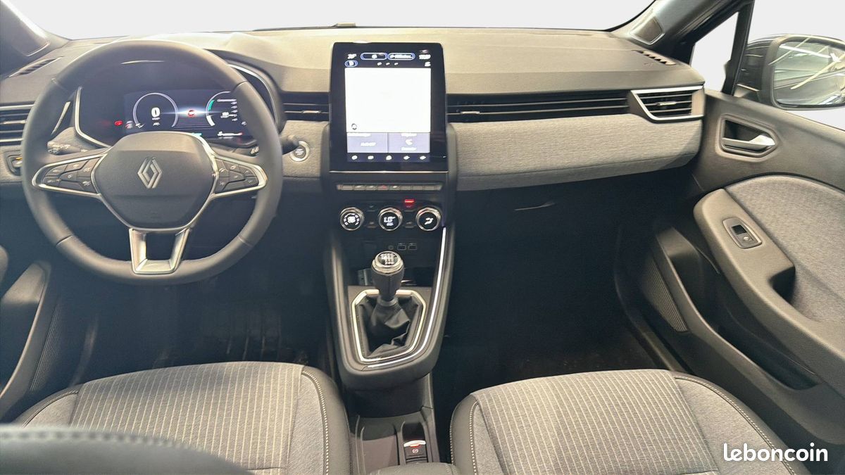 Renault clio tce 90 ch gsr2 techno (image 3)