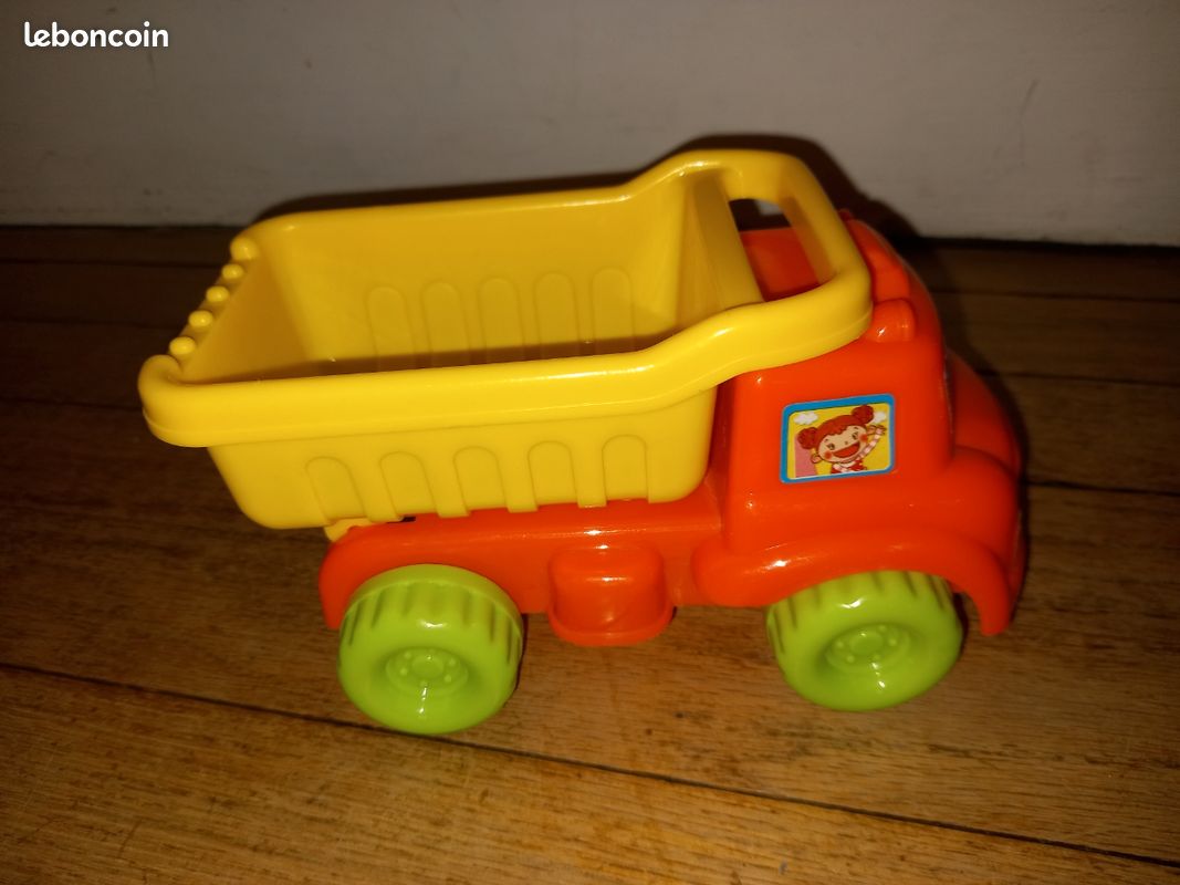 Camion jouet (image 1)