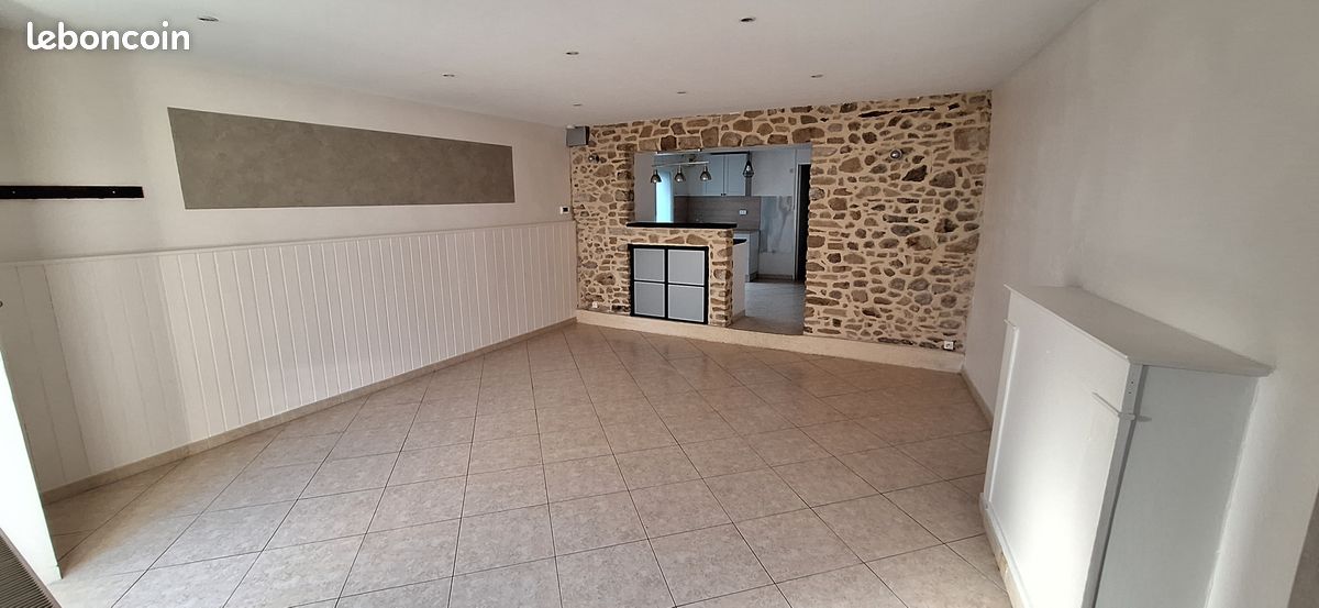 Maison 4 pièces 87 m² · à Nueil-les-Aubiers · 87 m² · 590 €/mois