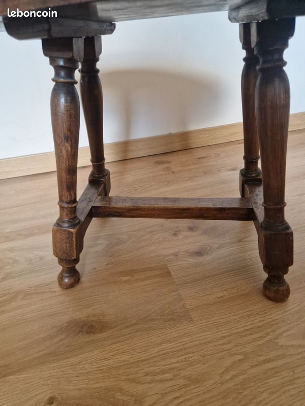 Petite table ovale (image 2)