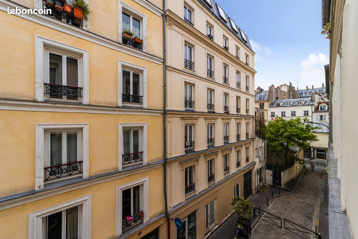 Appartement 8 pièces 236 m² · à Paris · 236 m² · 2 490 000 €