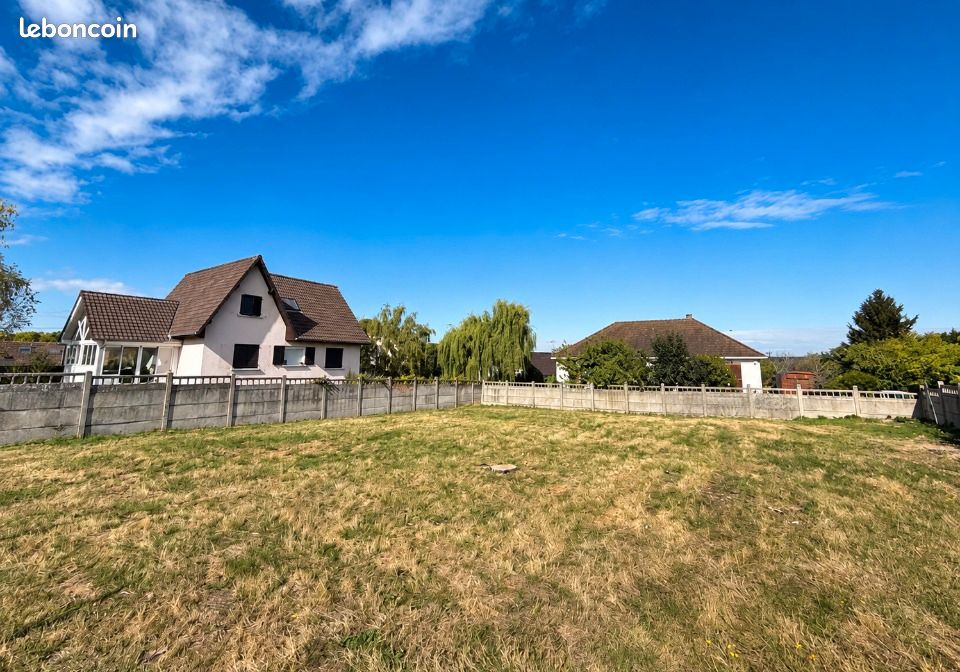 Terrain 693 m² · à Thorigny-sur-Marne · 235 000 €