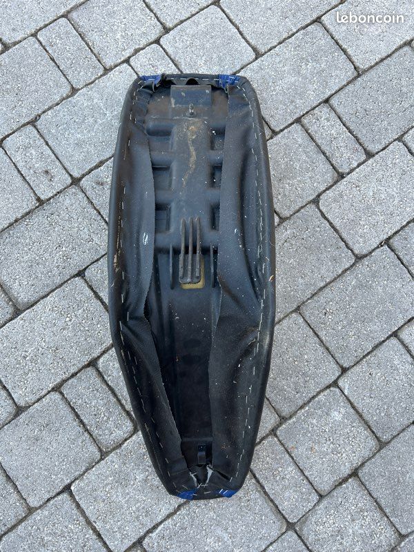 Selle Peugeot xp6 (image 3)