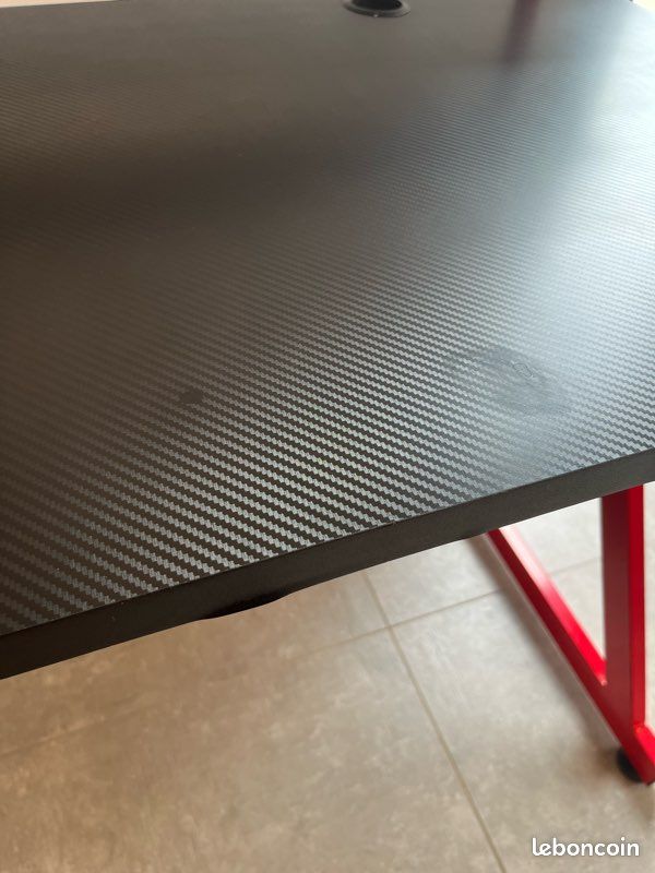 Bureau Gamer / Bureau de travail (acheté chez BUT) - Effet Carbone (image 9)