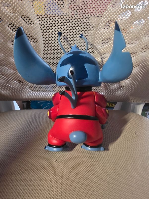 Figurine Stitch Disney (image 3)