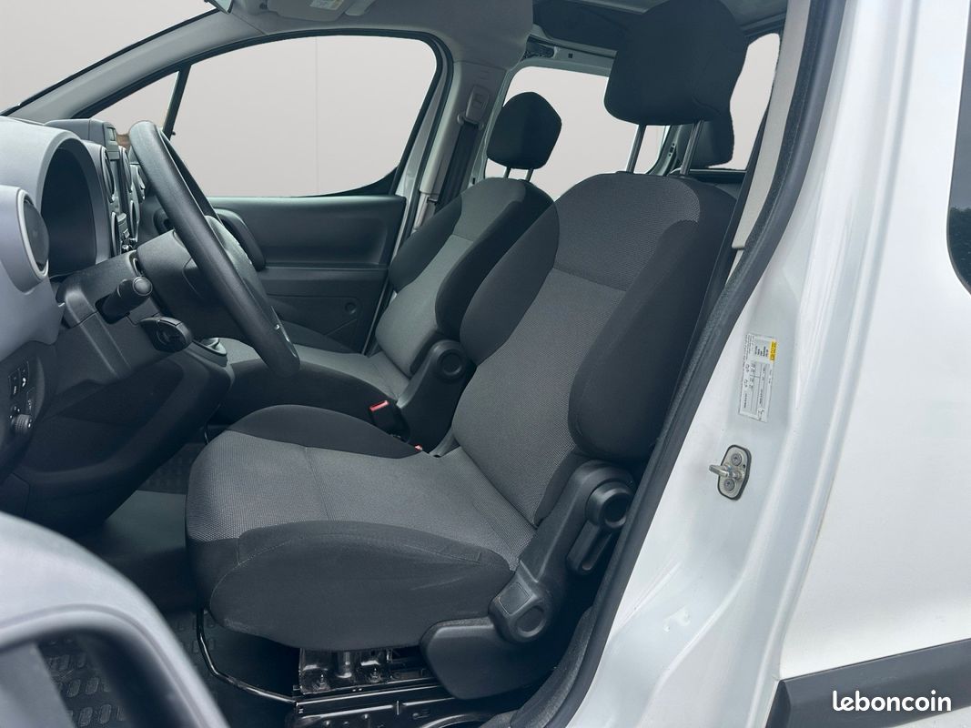 PEUGEOT PARTNER COMBI 1.6 HDI 90 PREMIUm (image 9)