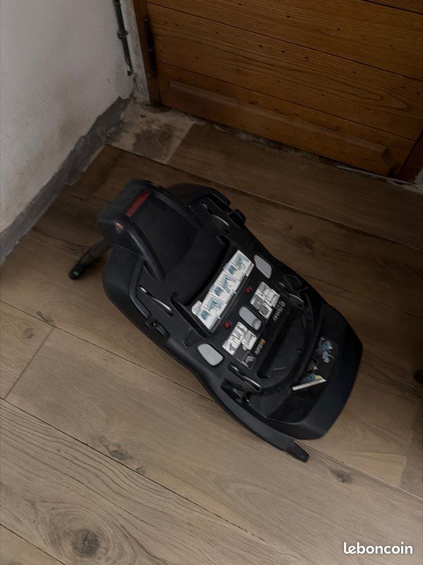 Coque + base (image 1)