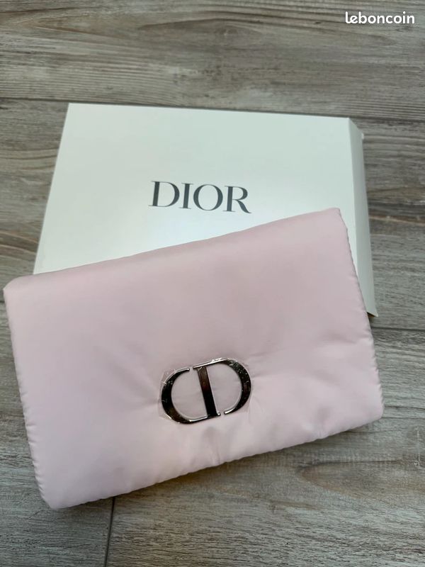 Pochette Dior authentique rose neuve dans sa boîte (image 1)