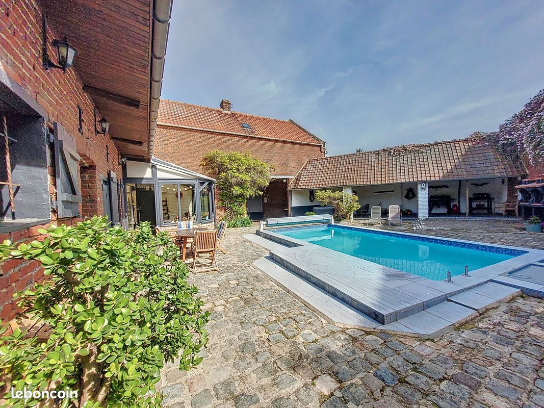 Maison 7 pièces 200 m² · à Seclin · 200 m² · 399 000 €