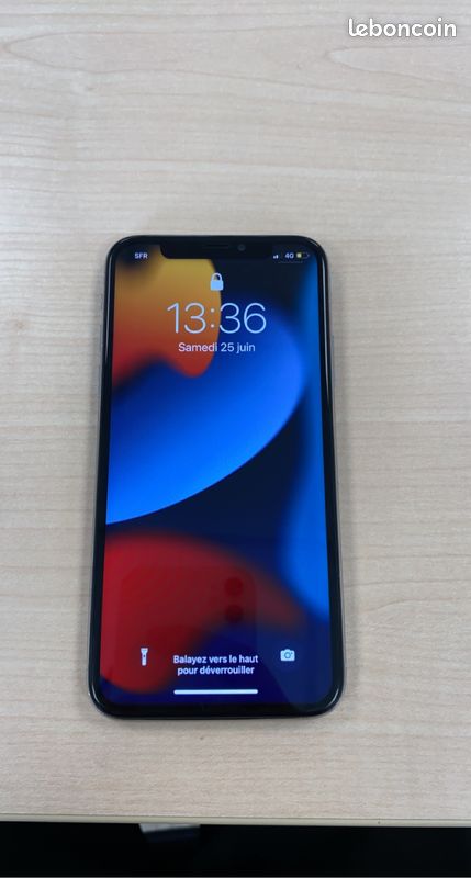 IPhone X 64 Go (image 1)