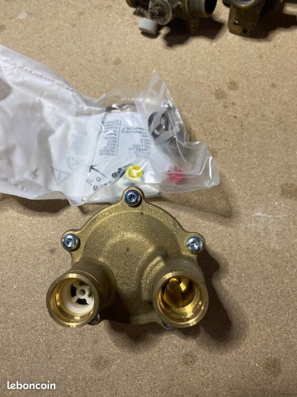 Saunier Duval 05239800 valve eau (image 1)