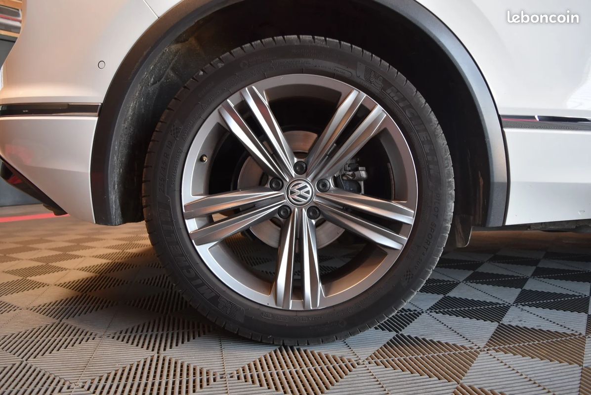 Volkswagen tiguan 2.0 tdi 150 dsg7 r-line (image 9)