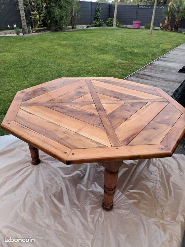 Table de salon en bois massif (image 3)