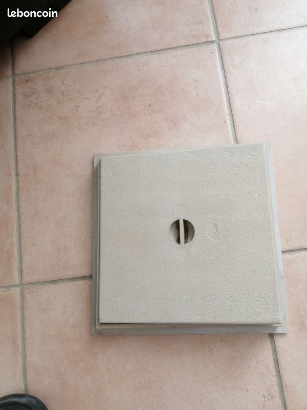 Couvercle piéton avec cadre pvc (image 1)