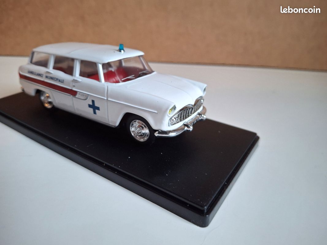 NOREV SIMCA MARLY Ambulance Ref41 EUR 30,00 - FR