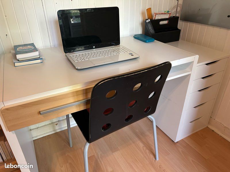 Bureau Gauthier et desserte (image 3)
