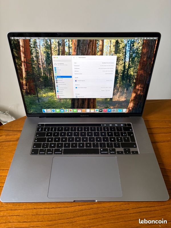 MacBook Pro (image 1)