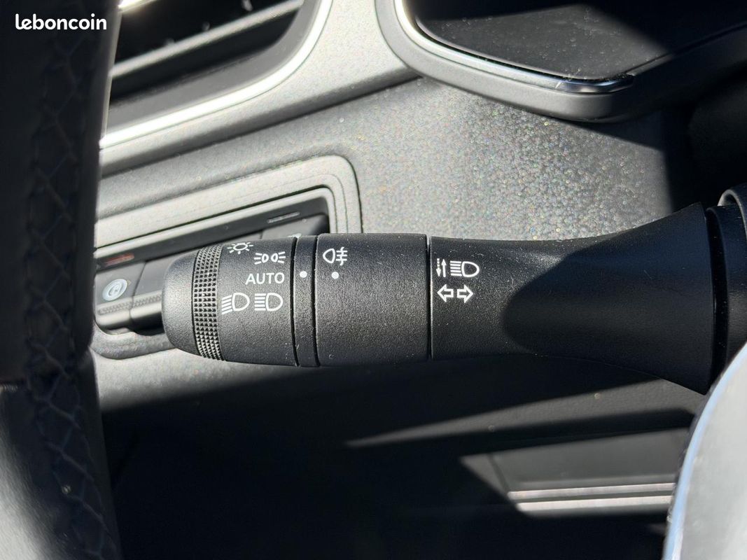 Renault captur 1.0 essence 90 camera de recul + gps + climatisation auto + roue de secours (image 17)