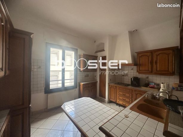 Maison 5 pièces 240 m² — 2